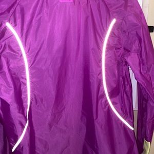 Running jacket/wind breaker